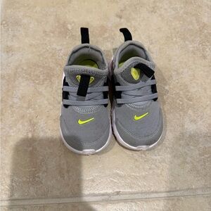 Nike Rt Presto (Td) Toddlers Style : Bq4004